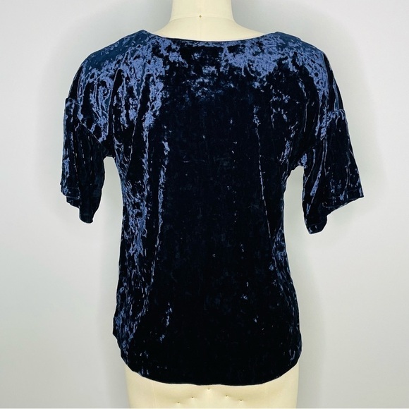 Bobeau Flutter Sleeve Velvet Top -Navy- Size Small- NWT - Picture 6 of 8